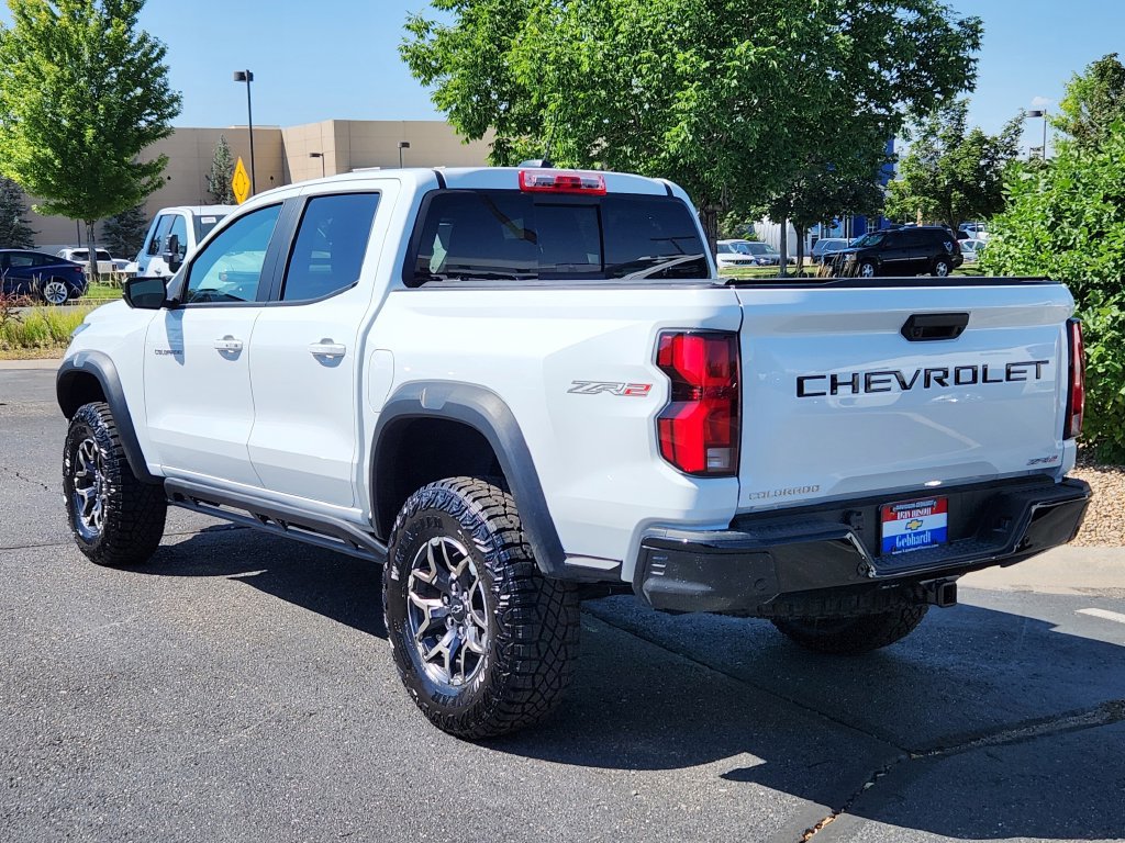 2025 Chevrolet Colorado ZR2 - Photo 3