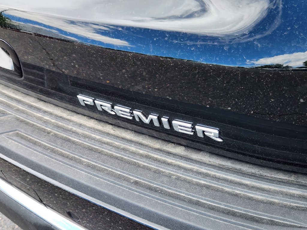 2026 Chevrolet Suburban Premier - Photo 19