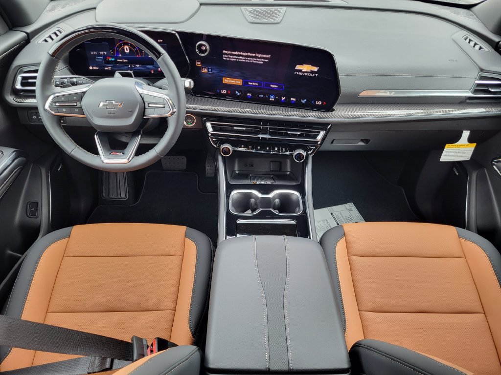 2027 Chevrolet Traverse Z71 - Photo 13