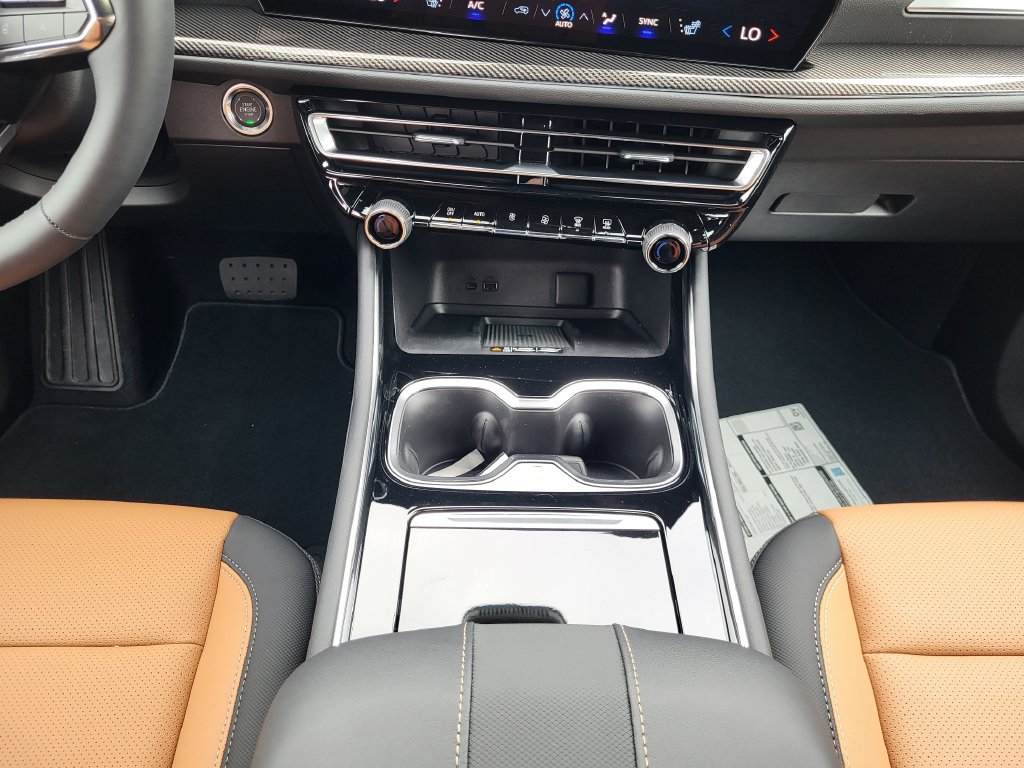 2027 Chevrolet Traverse Z71 - Photo 14