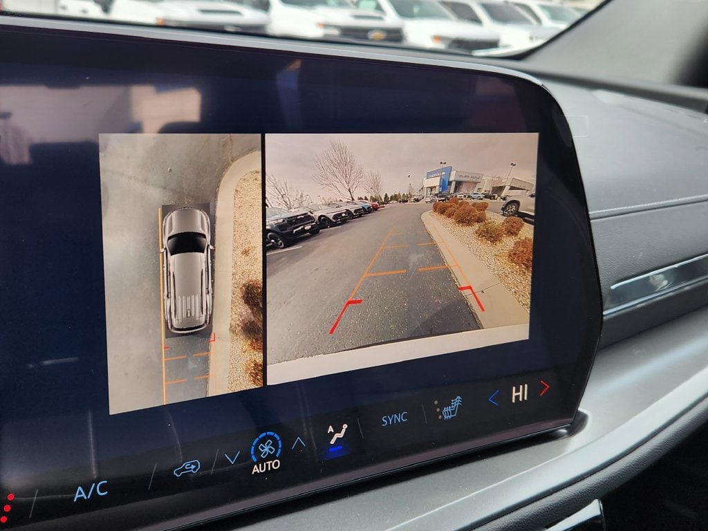 2026 Chevrolet Traverse LT - Photo 15