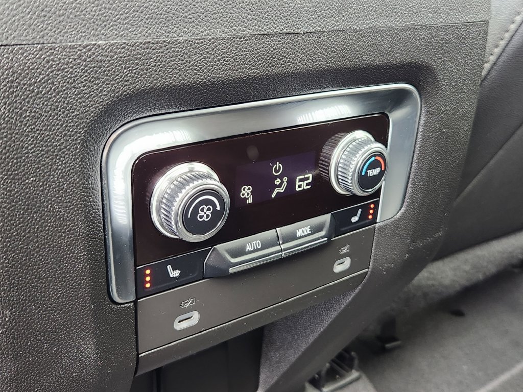 2024 GMC Yukon AT4 - Photo 12