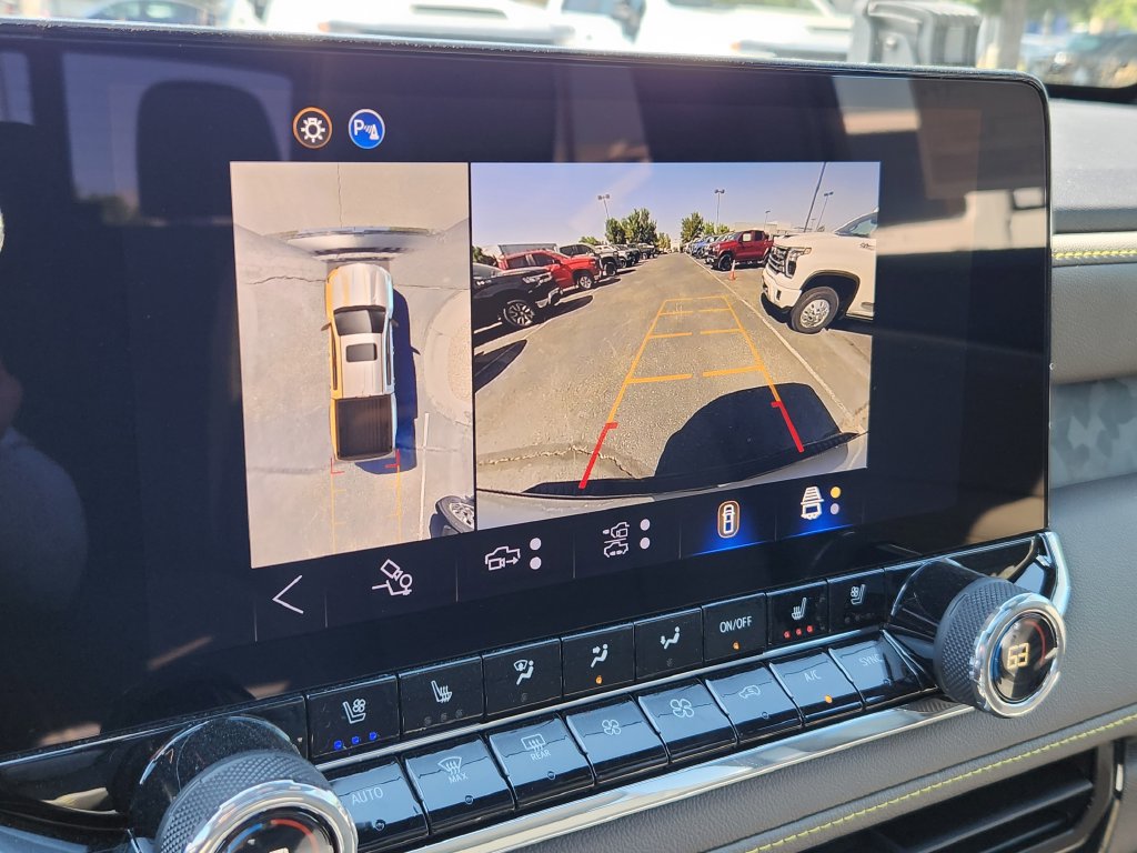 2025 Chevrolet Colorado ZR2 - Photo 14