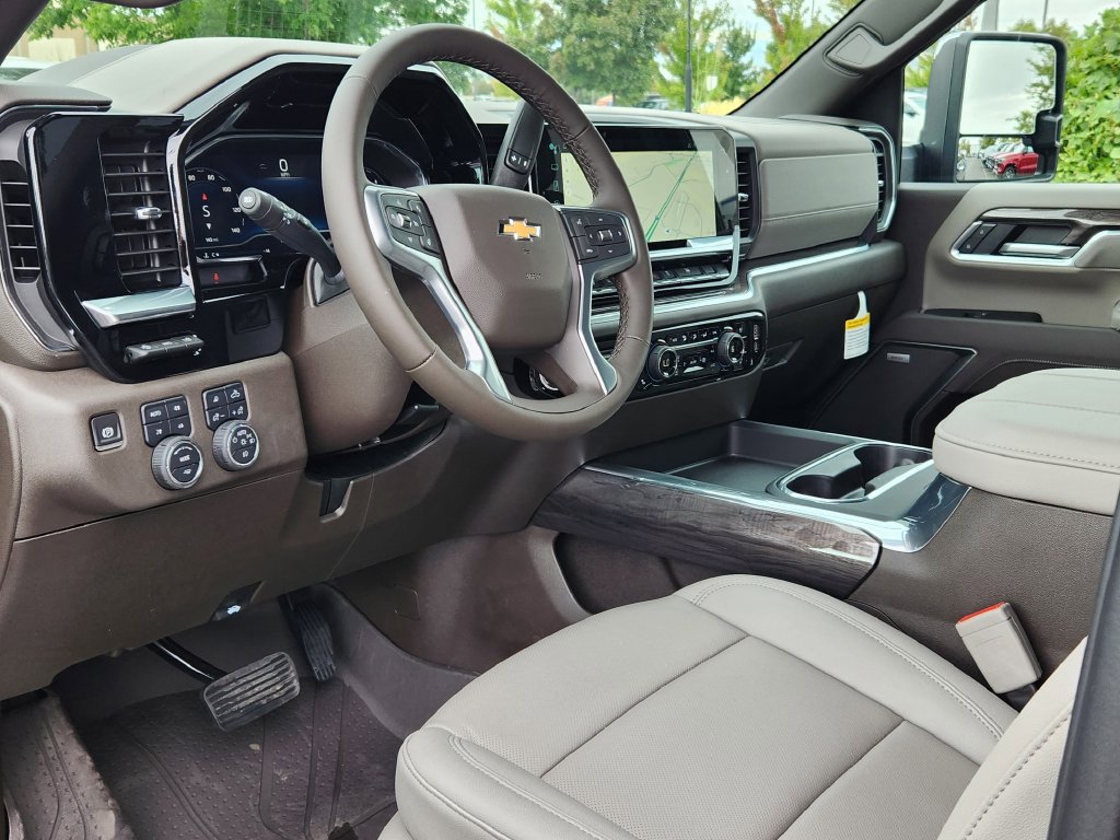 2025 Chevrolet Silverado 2500 HD LTZ - Photo 8