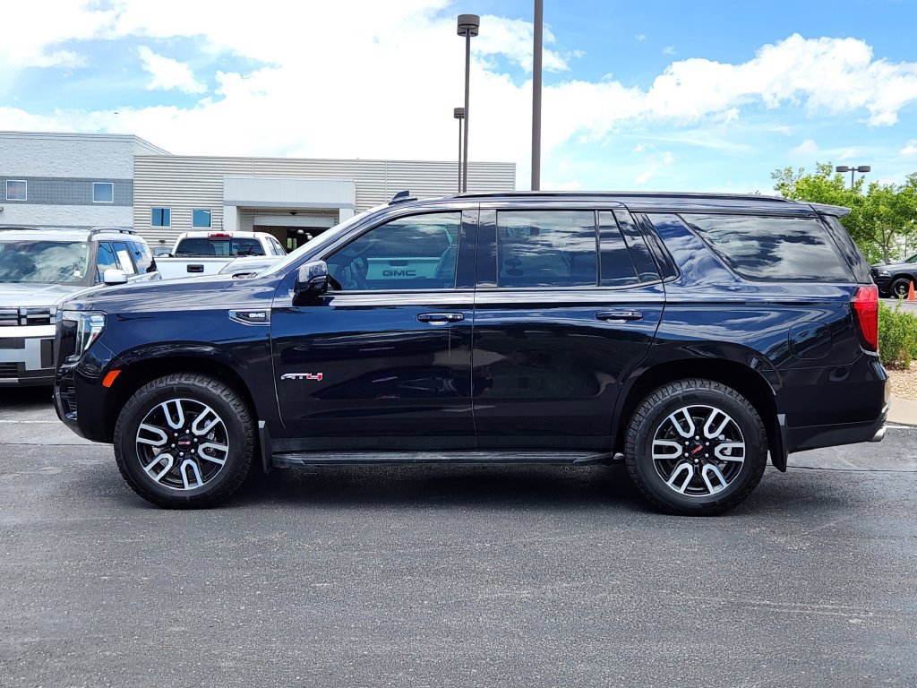 2024 GMC Yukon AT4 - Photo 2