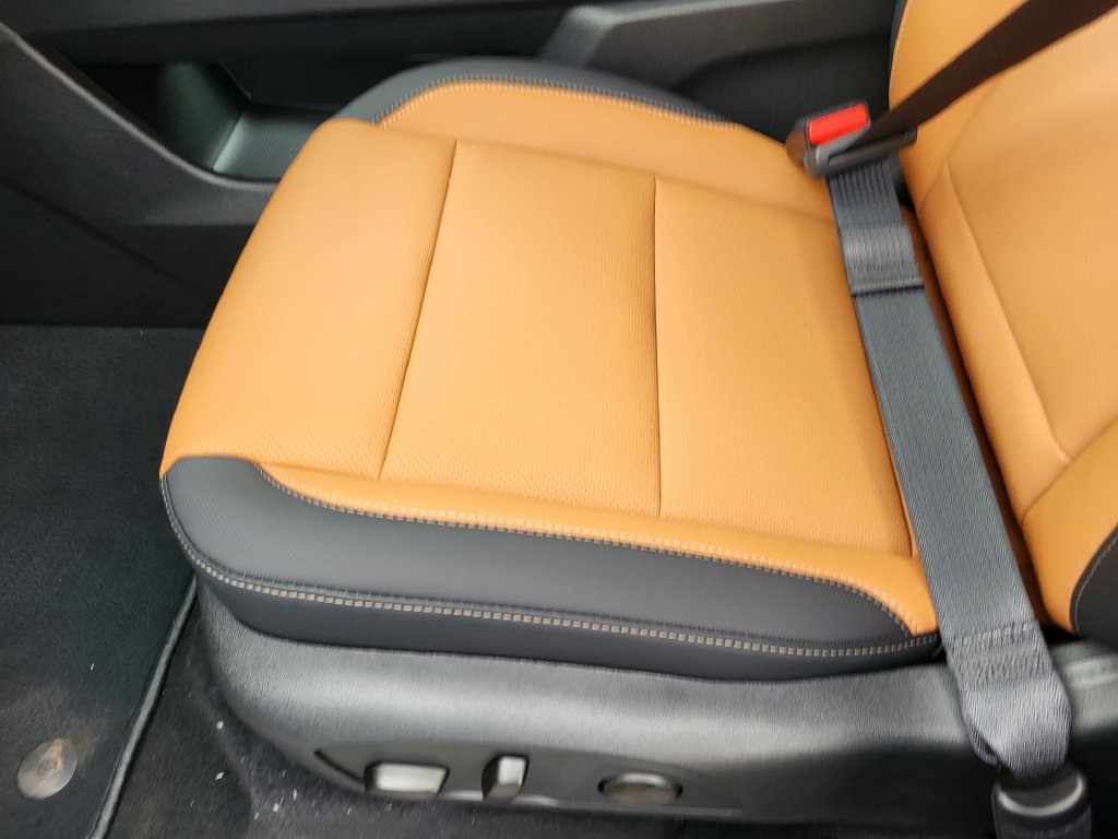 2027 Chevrolet Traverse Z71 - Photo 10
