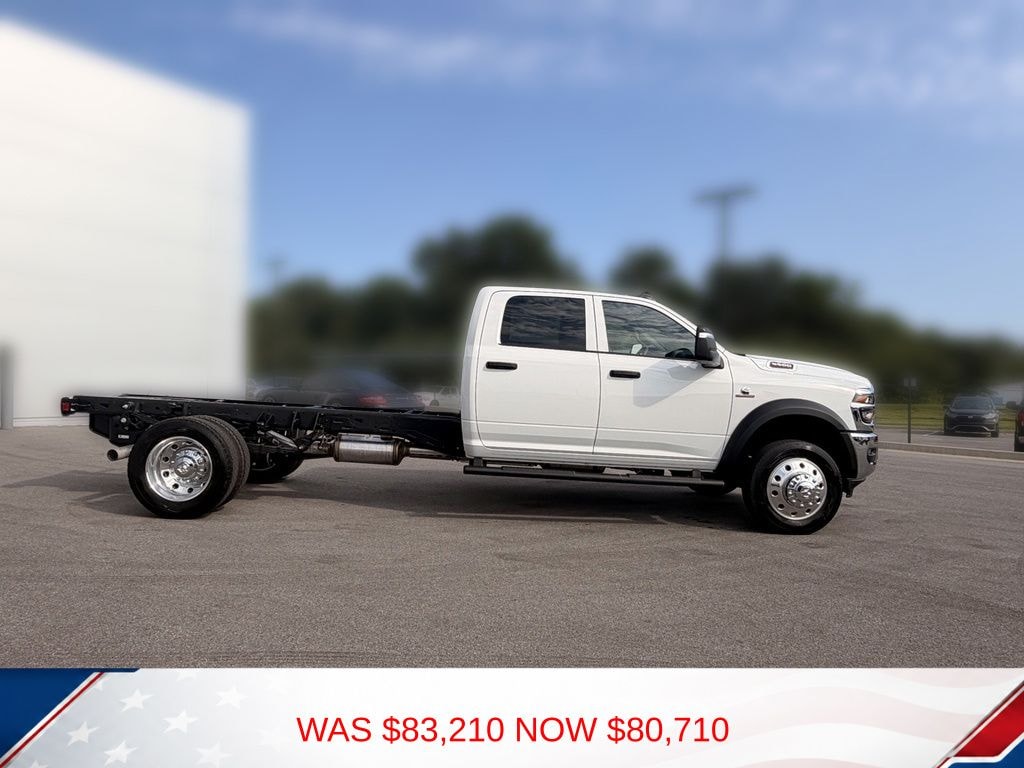New 2026 Ram 5500 Chassis Cab TRADESMAN CREW 4X4 84' CA Pickup
