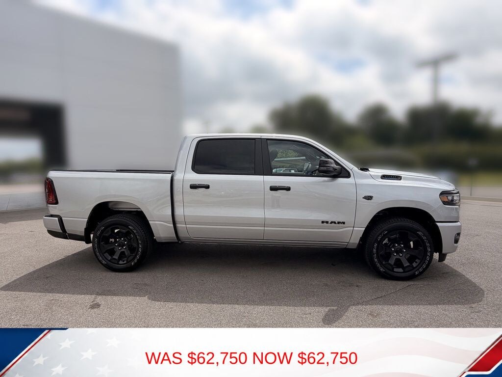 New 2027 Ram 1500 BIG HORN CREW CAB 4X4 5'7 BOX Pickup