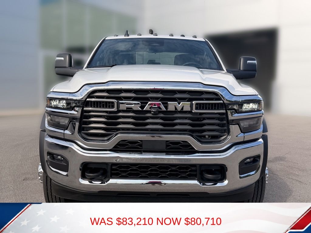 New 2026 Ram 5500 Chassis Cab TRADESMAN CREW 4X4 84' CA Pickup