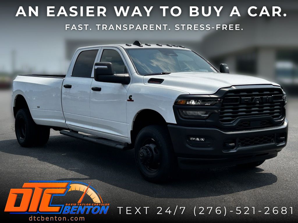 2026 Ram 3500 TRADESMAN CREW CAB 4X4 8' BOX Pickup