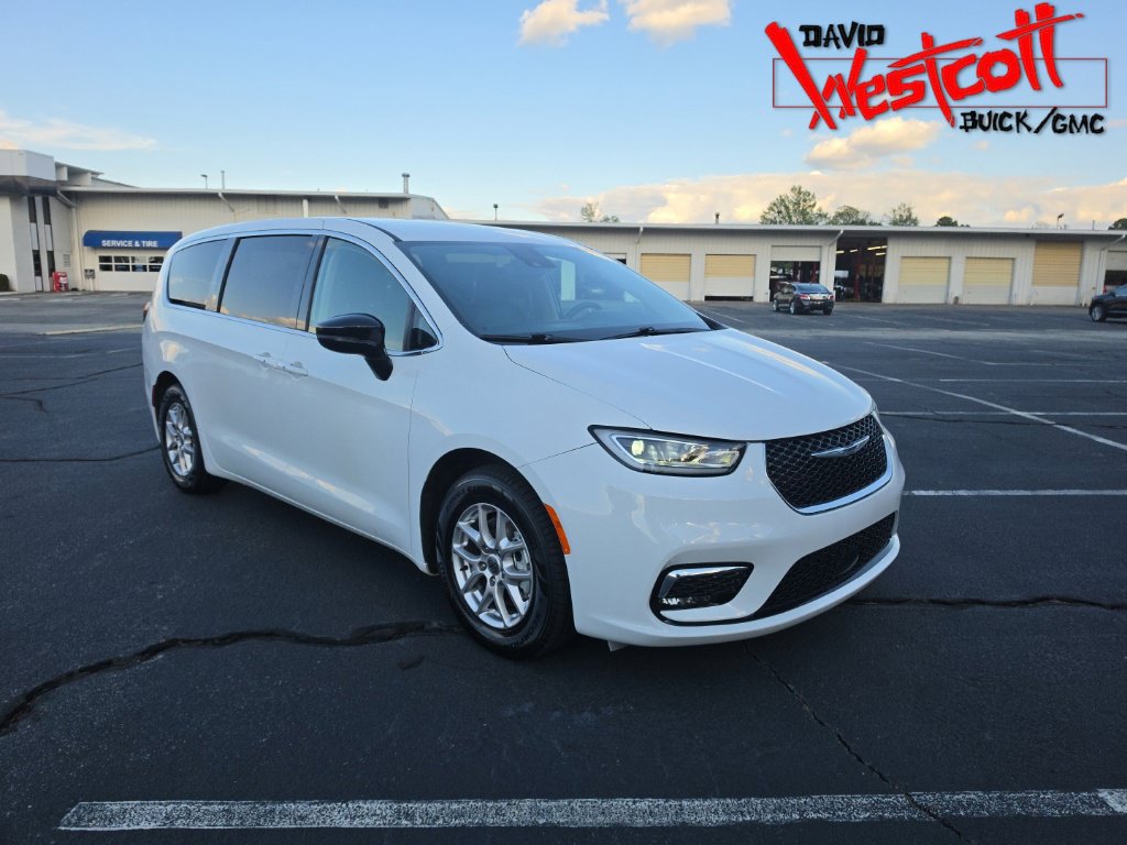 2024 Chrysler Pacifica