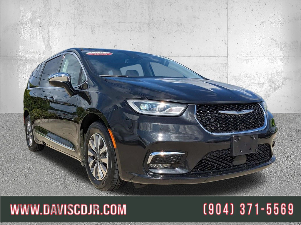 Certified 2023 Chrysler Pacifica Limited Minivan/Van