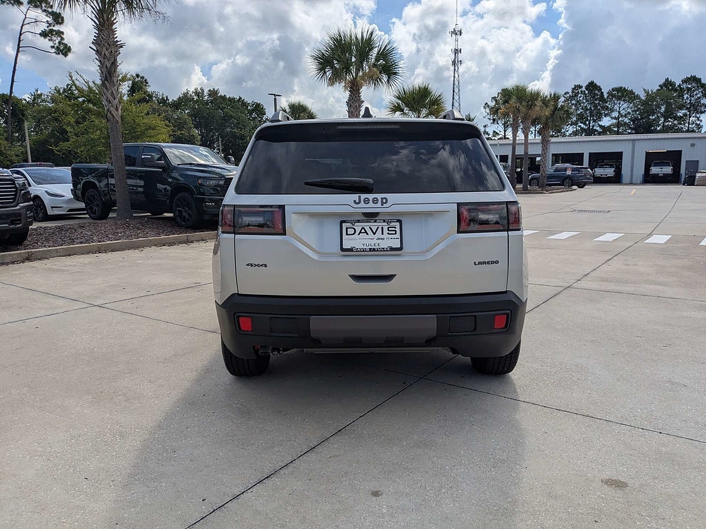 New 2026 Jeep Cherokee Laredo Sport Utility