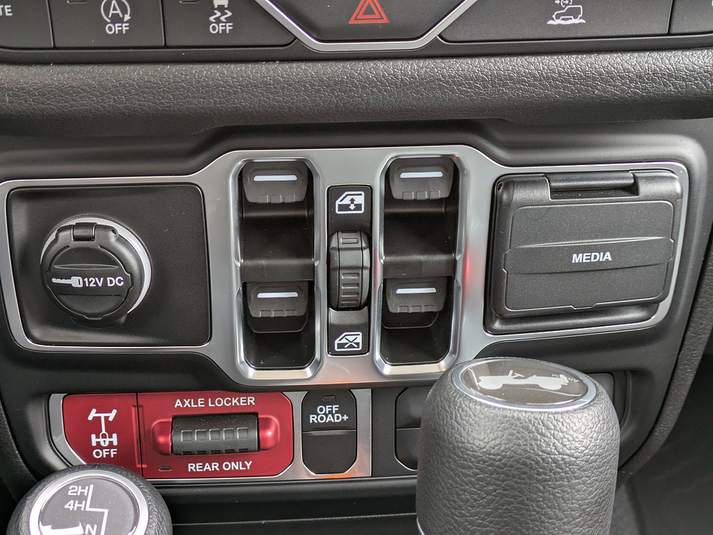 2026 Jeep Wrangler 4-Door Willys - Photo 24