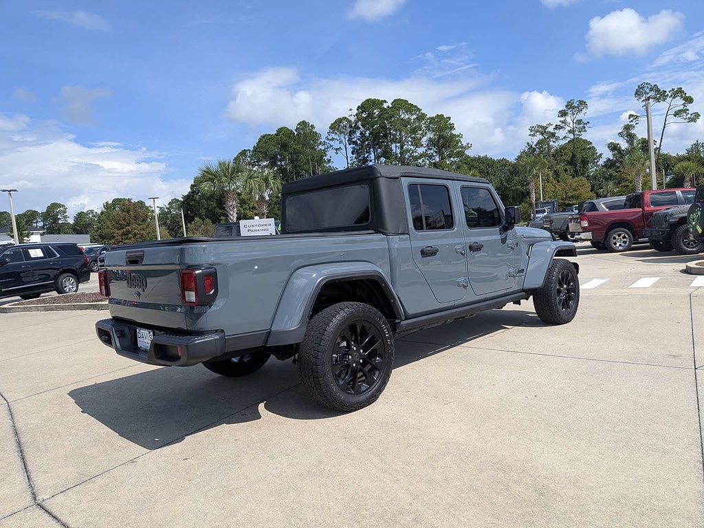 Certified 2025 Jeep Gladiator Nighthawk