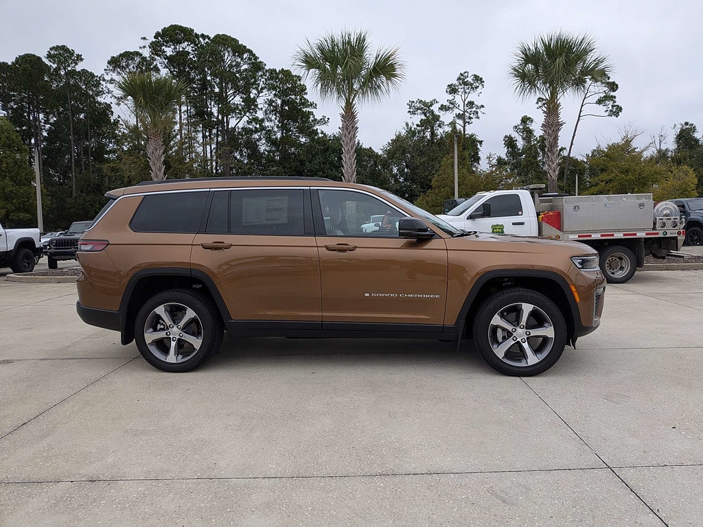 New 2026 Jeep Grand Cherokee L Limited 4x2 Sport Utility