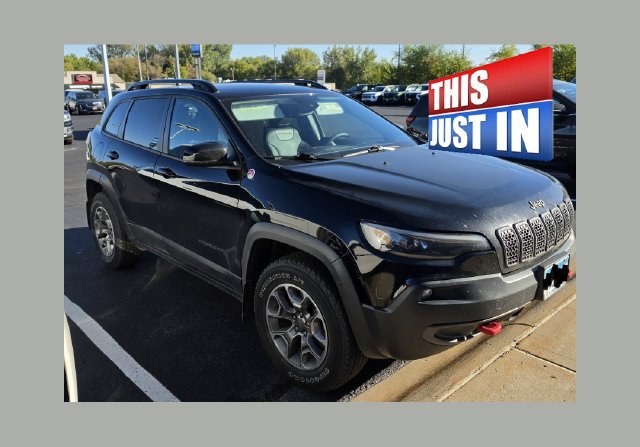 2022 Jeep Cherokee Trailhawk