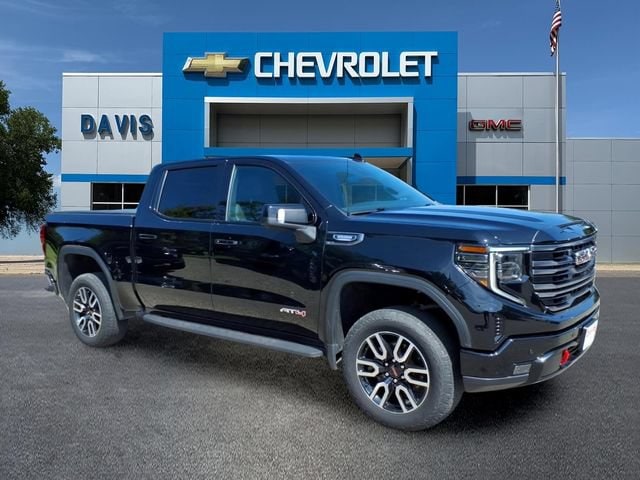 2025 GMC Sierra 1500 AT4