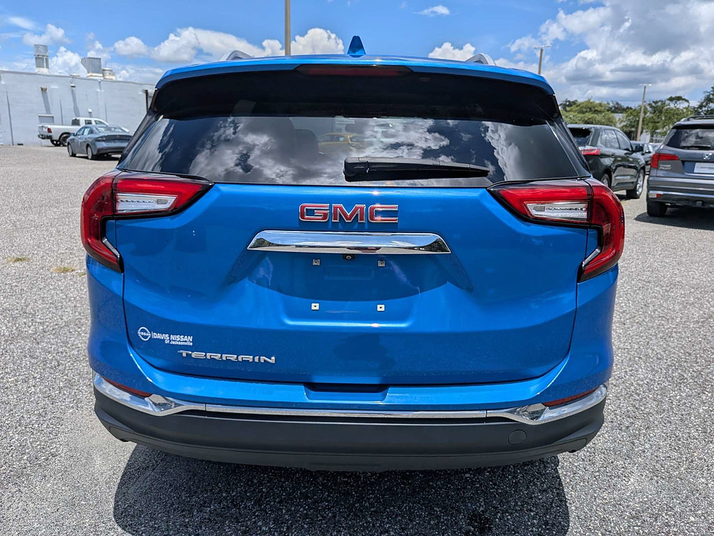 Used 2024 GMC Terrain SLT