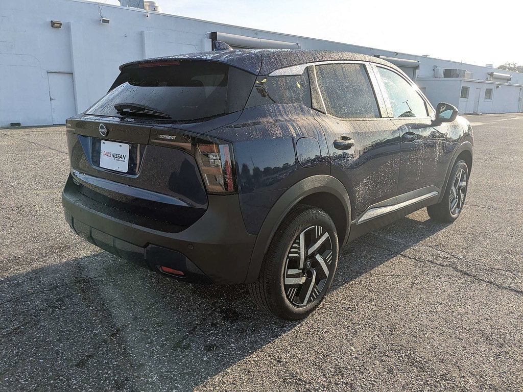 Used 2025 Nissan Kicks SV