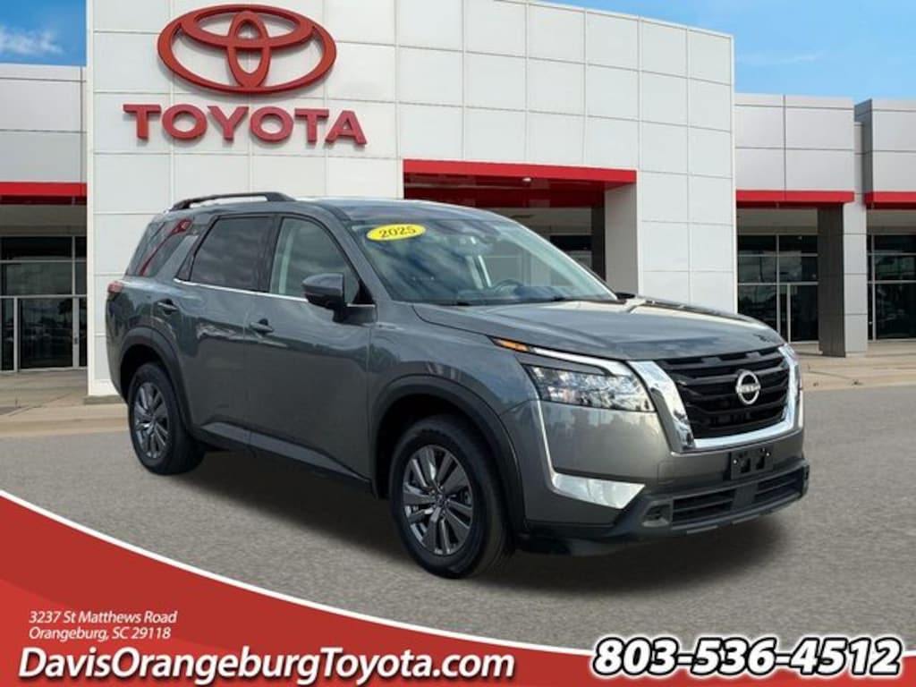Used 2025 Nissan Pathfinder SV SUV