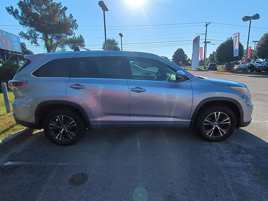 Used 2016 Toyota Highlander XLE with VIN 5TDKKRFH5GS505320 for sale in Orangeburg, SC