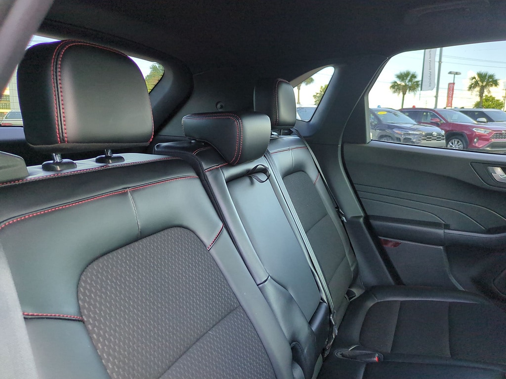 2024 Ford Escape ST-Line - Photo 31