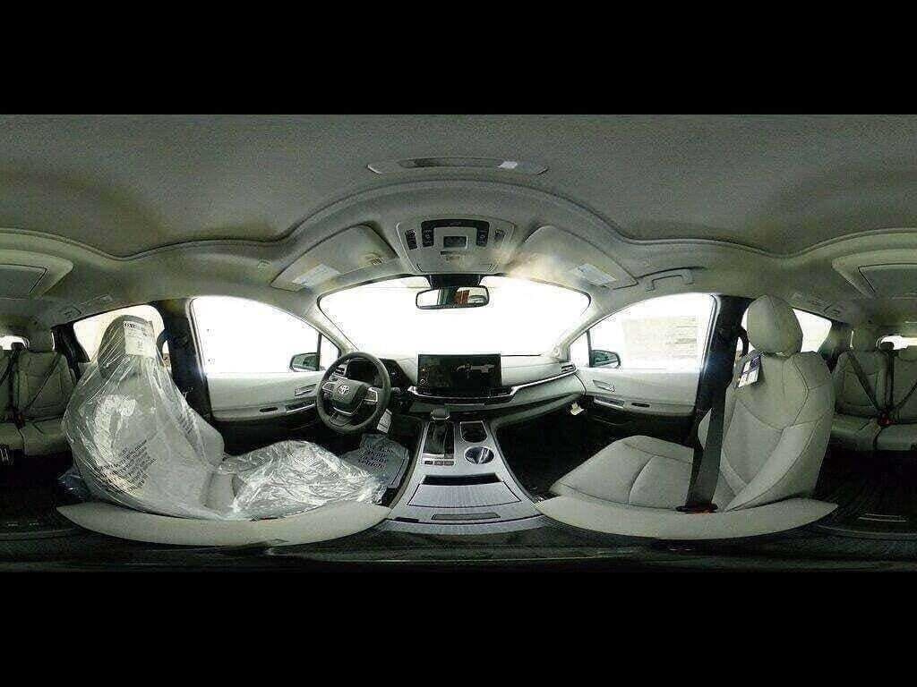 New 2026 Toyota Sienna XLE Van Passenger Van