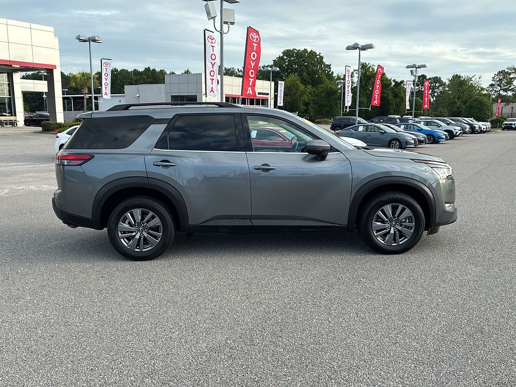 Used 2025 Nissan Pathfinder SUV