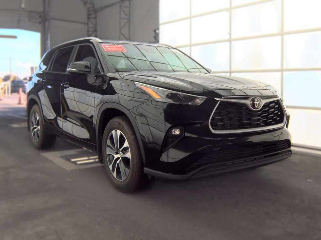 Used 2024 Toyota Highlander SUV