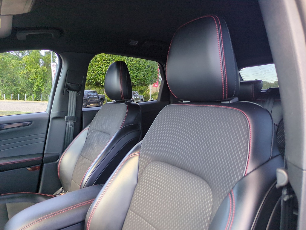 2024 Ford Escape ST-Line - Photo 14