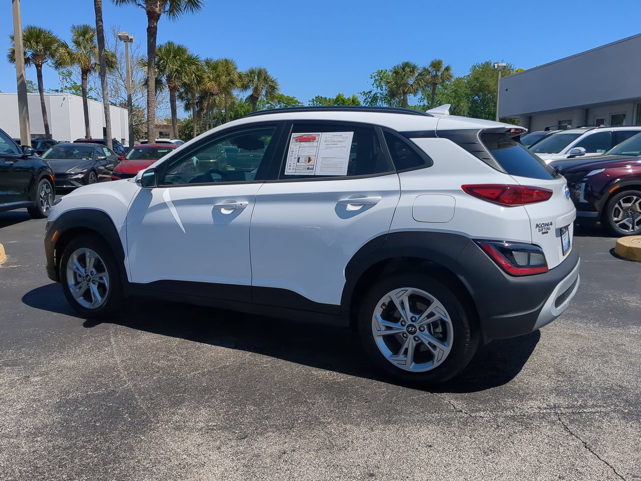 2023 Hyundai Kona SEL - Photo 6