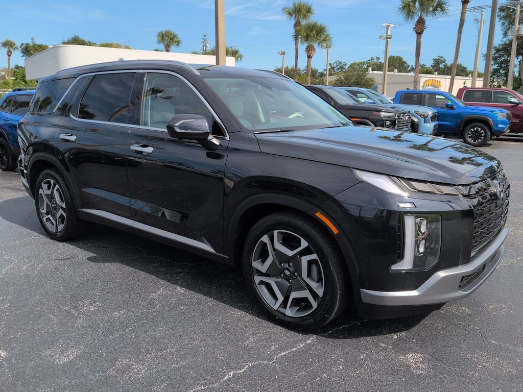 Used 2024 Hyundai Palisade Limited Limited FWD
