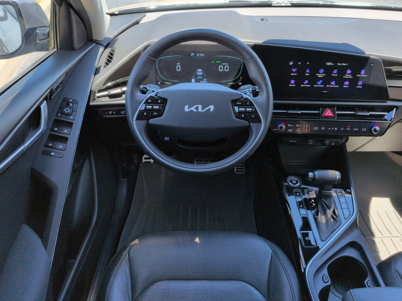 2023 Kia Niro SX Touring - Photo 15