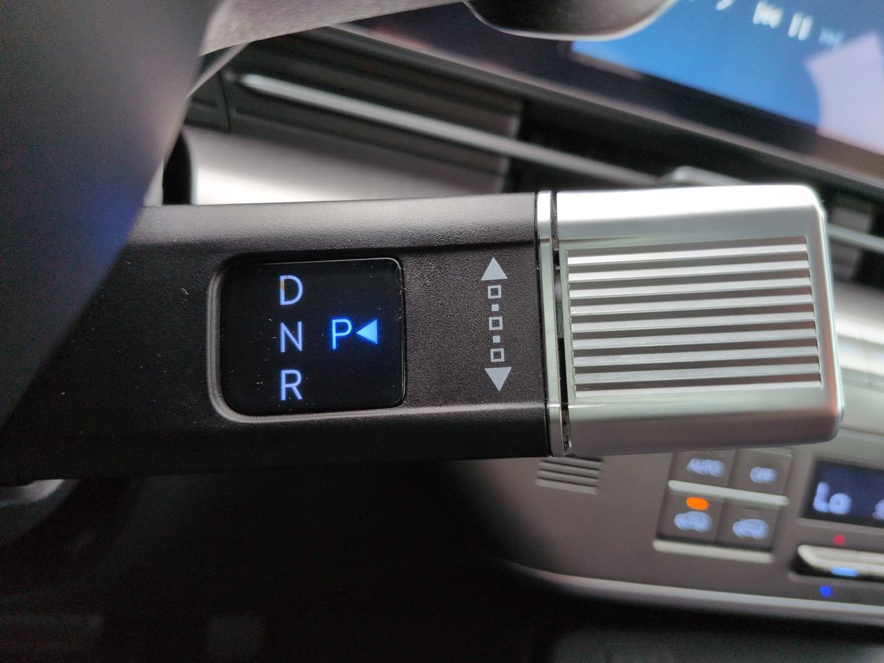 2024 Hyundai Kona Limited - Photo 19