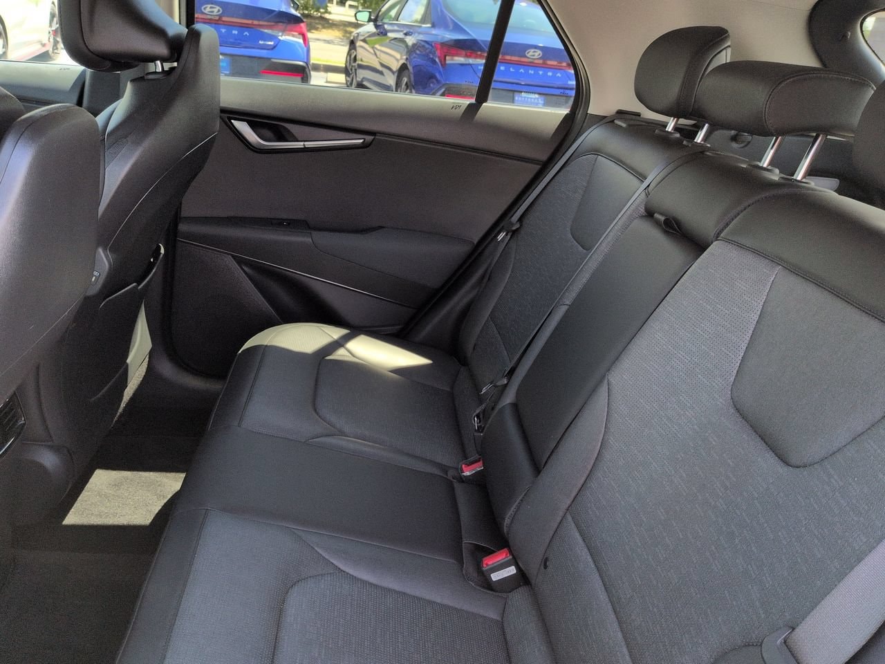 2023 Kia Niro SX Touring - Photo 13