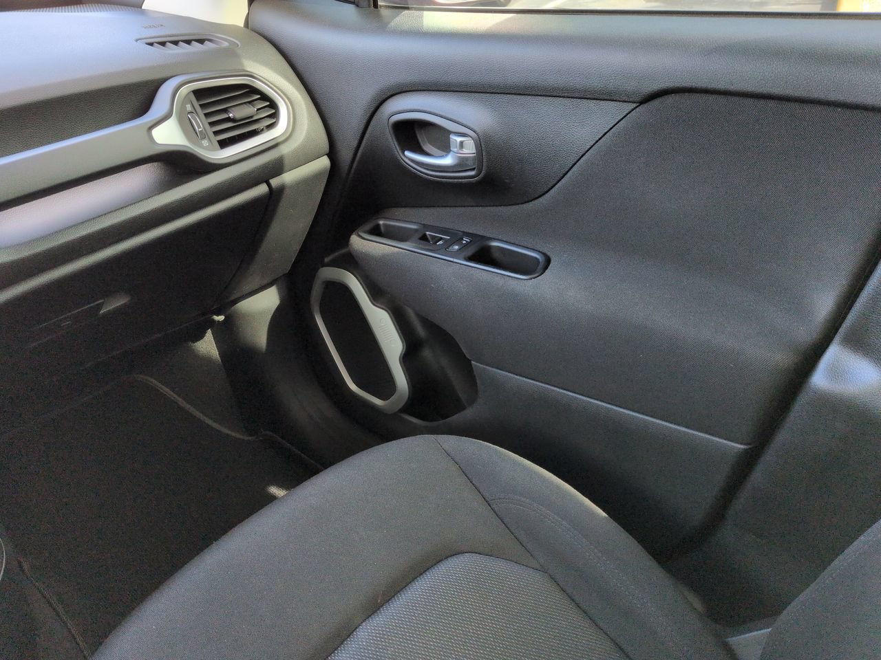 2020 Jeep Renegade Sport - Photo 17
