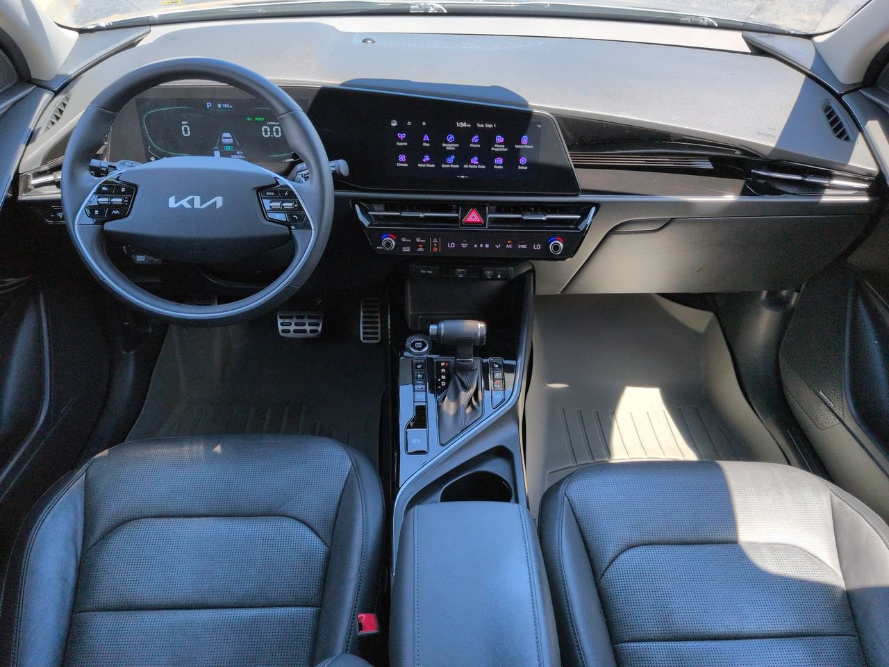 2023 Kia Niro SX Touring - Photo 14