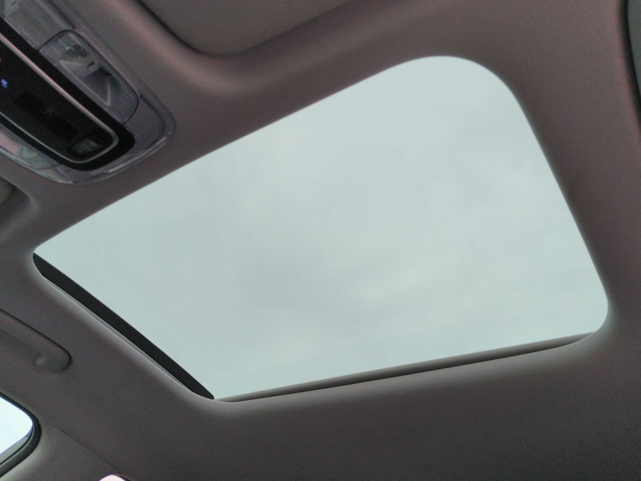 2024 Hyundai Kona Limited - Photo 20