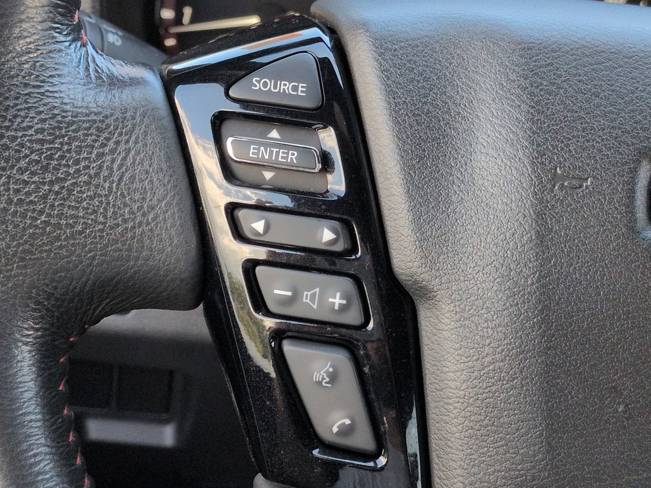 2024 Nissan Frontier PRO-4X - Photo 24