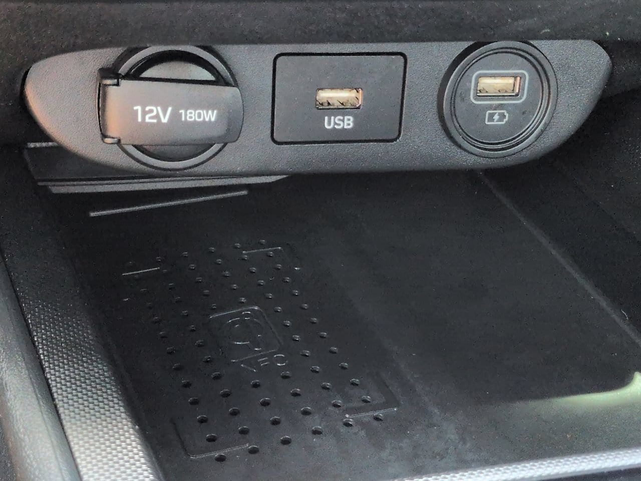 2021 Hyundai Elantra Limited - Photo 22