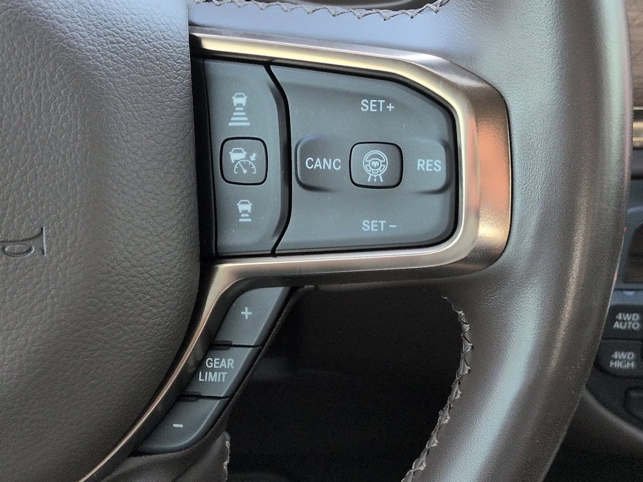 2025 RAM Ram 1500 Pickup Limited Longhorn - Photo 27