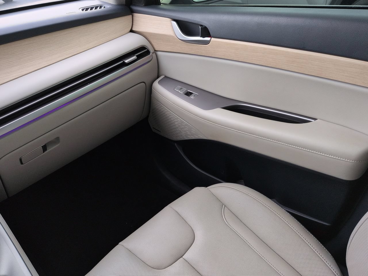 2025 Hyundai Palisade Limited - Photo 17