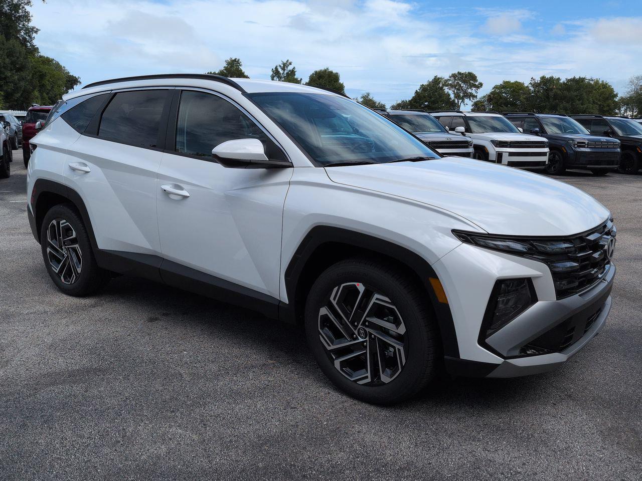 New 2026 Hyundai Tucson SEL Plus FWD SUV