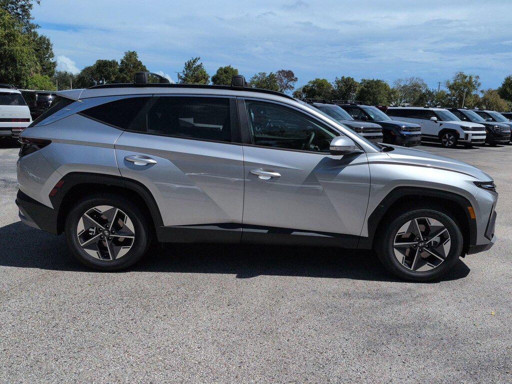 New 2026 Hyundai Tucson SEL Premium FWD SUV