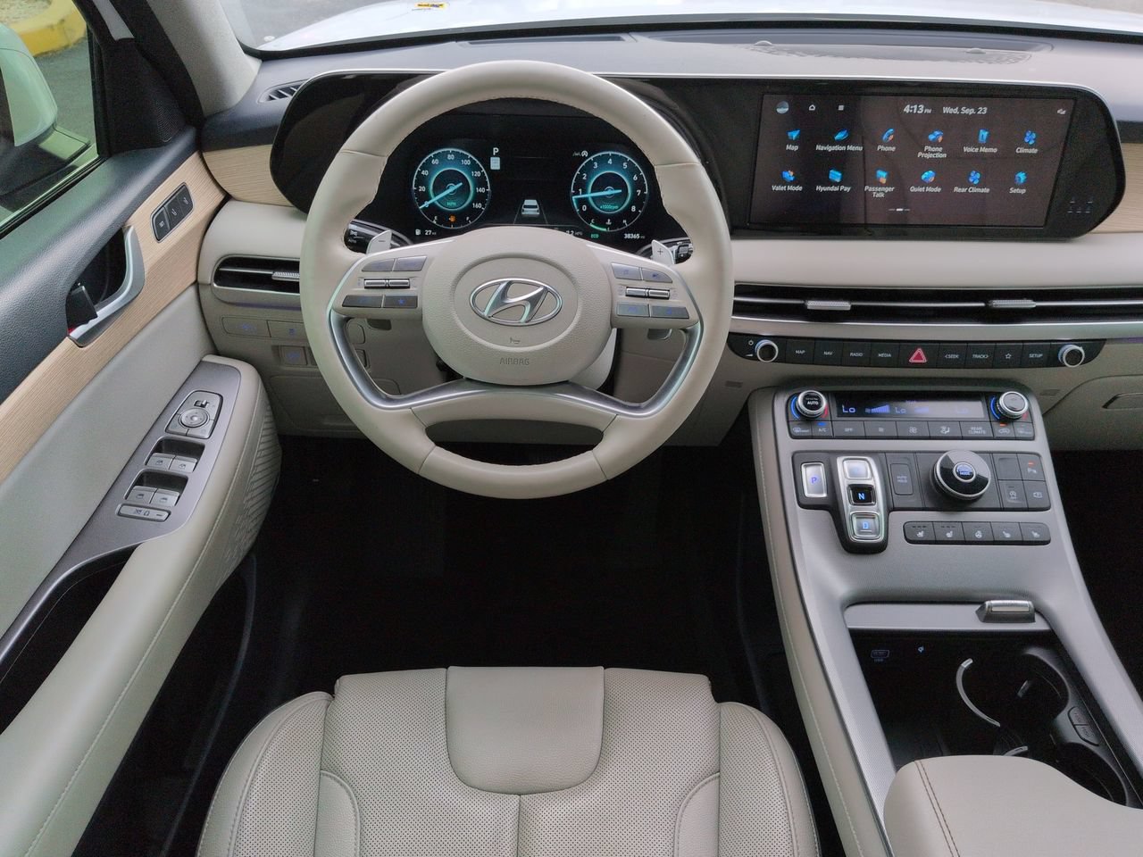 2025 Hyundai Palisade Limited - Photo 16