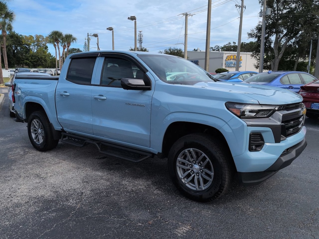 Used 2025 Chevrolet Colorado 4WD LT 4WD Crew Cab LT