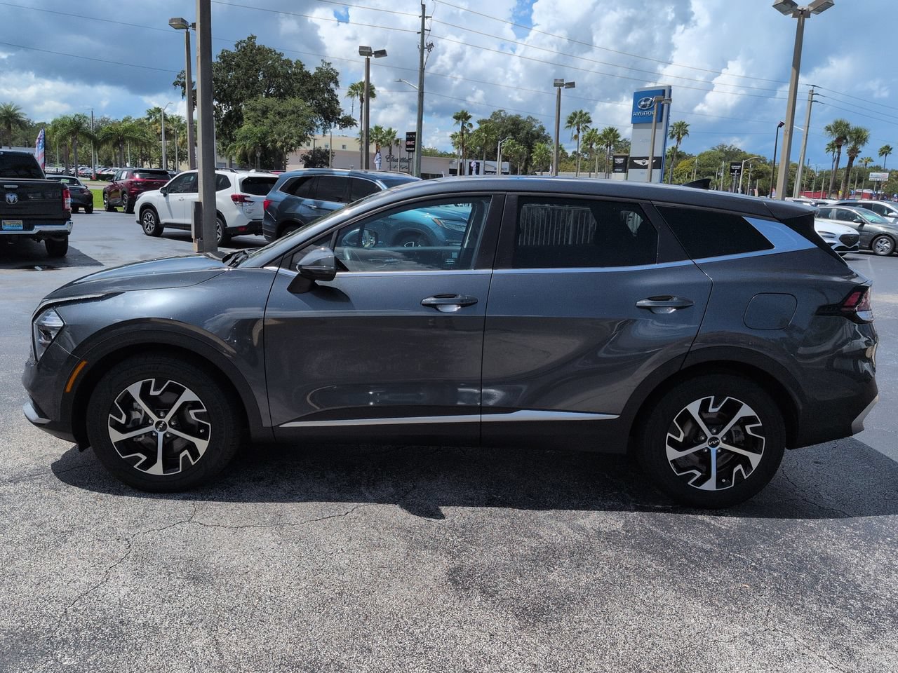 2023 Kia Sportage EX - Photo 7