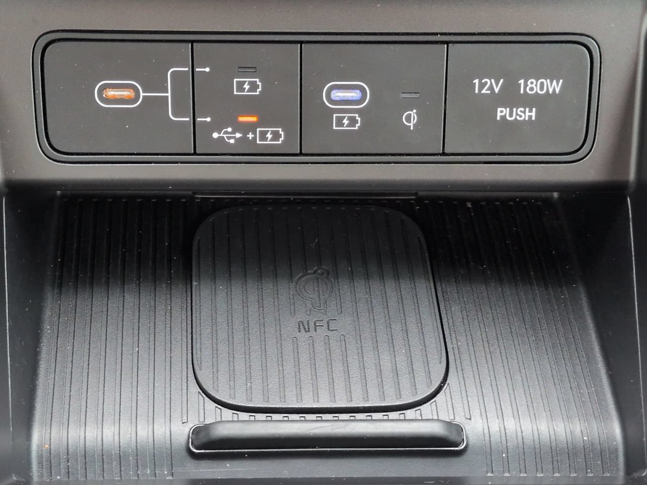 2024 Hyundai Kona Limited - Photo 23