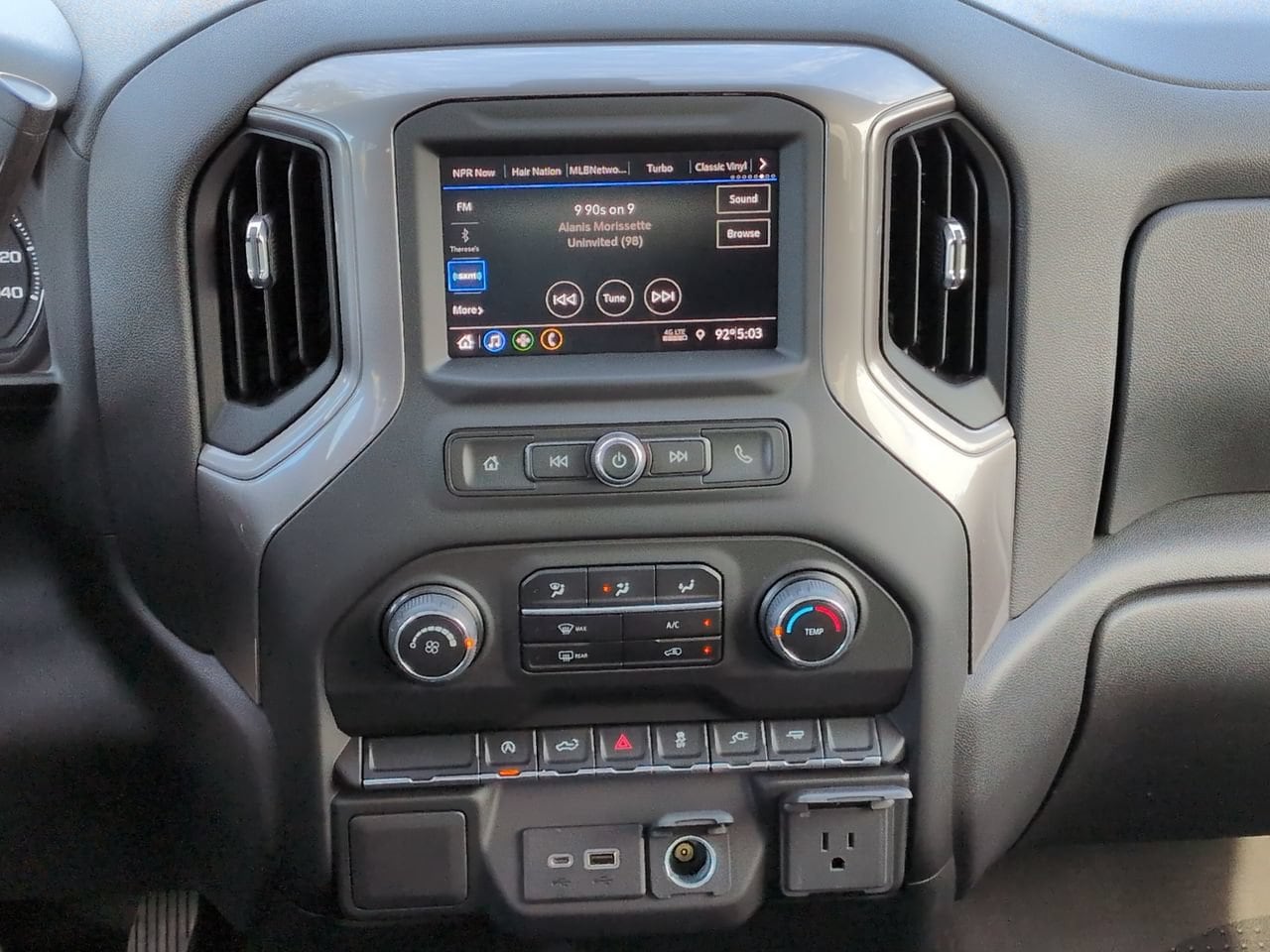 2022 Chevrolet Silverado 1500 Limited Custom - Photo 18